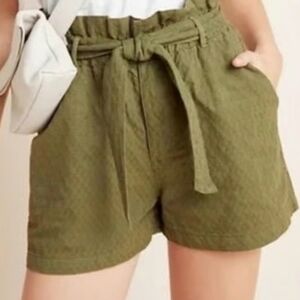 Anthropologie AMADI Rhys Textured Paperbag Shorts in olive green, size XS